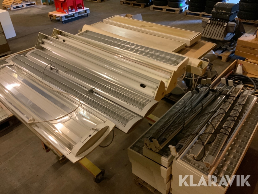 Lysrörsarmaturer och infravärmare