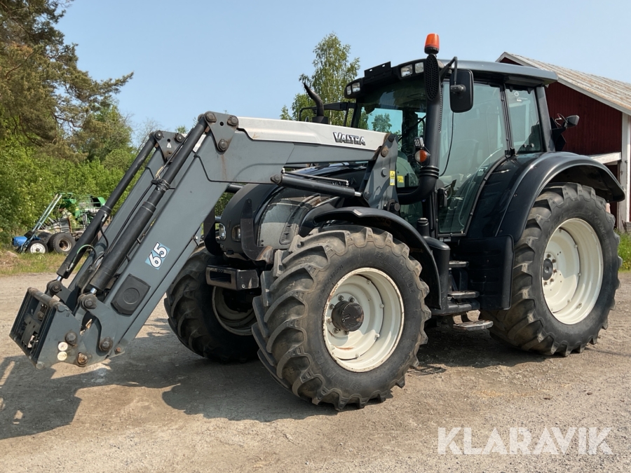 Traktor Valtra N142 Versu