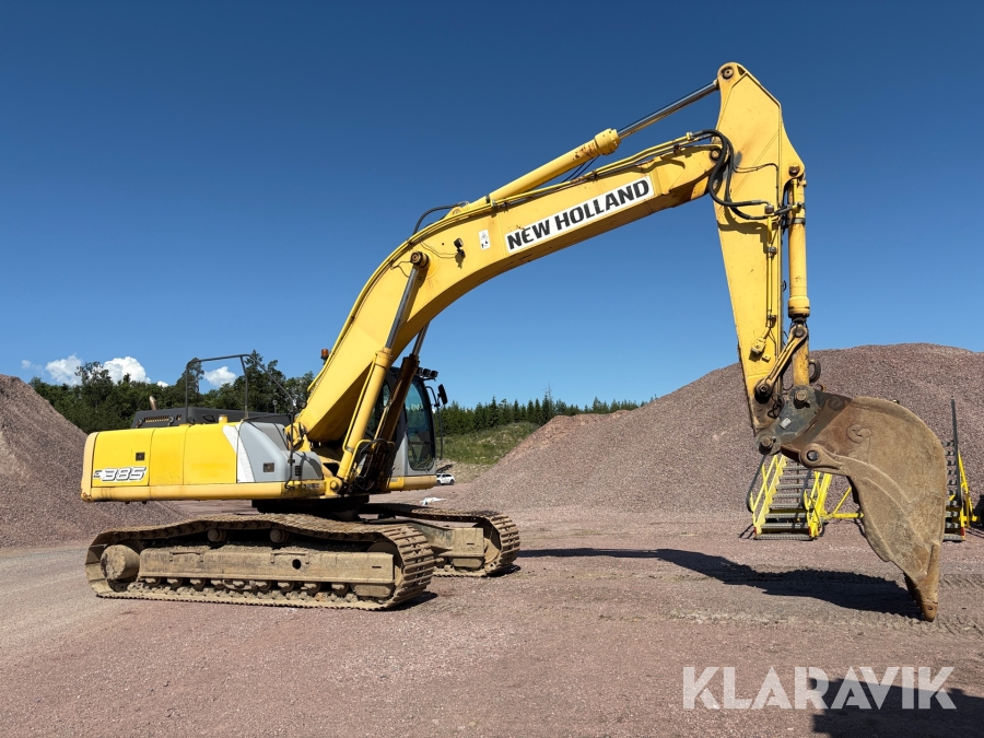 Grävmaskin New Holland E385 med skopa