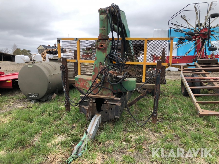 Skogsvagn hembyggd med kran från skotare BM868