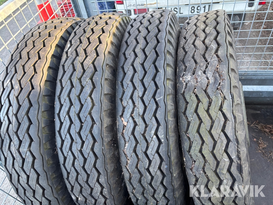 Entreprenaddäck till veteran Good Year Hi-Miler