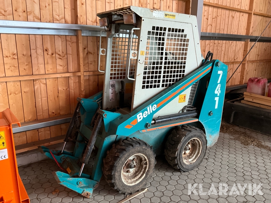 Kompaktlastare Belle 741