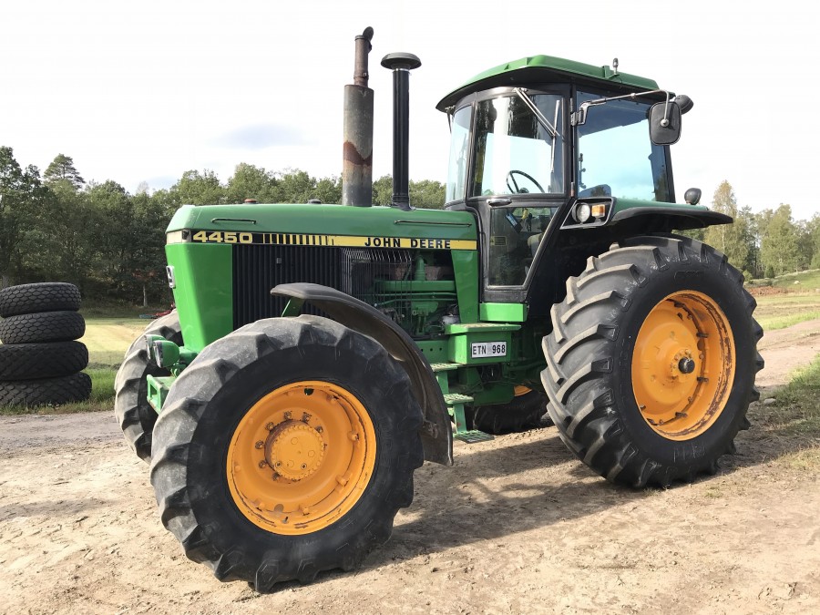 Traktor John Deere 4450