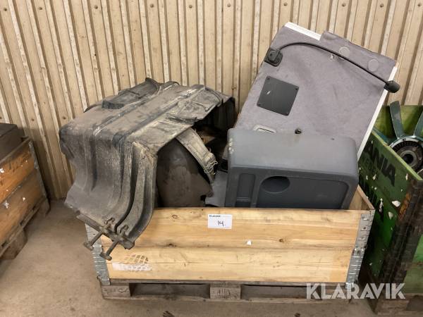 Diverse fordonsdelar Scania