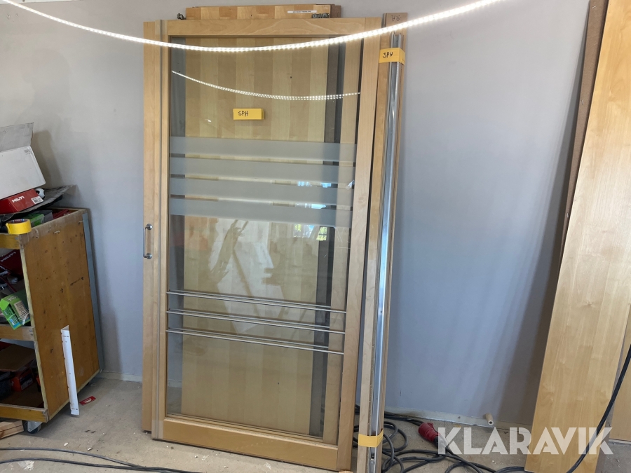 Glasparti med skjutdörr 2080x2165mm