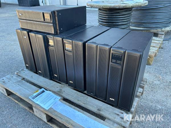 UPS APC Smart-UPS X 2 200 VA - 4 st