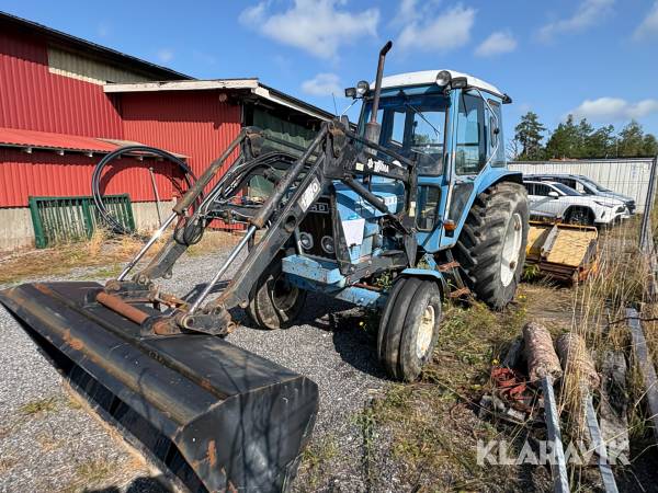 Traktor Ford 5600