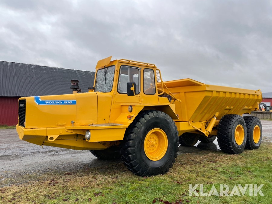 Dumper Volvo BM 860 6x4