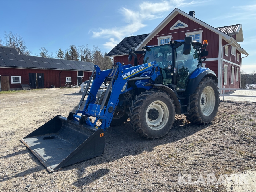Traktor New Holland T5.130 med lastare