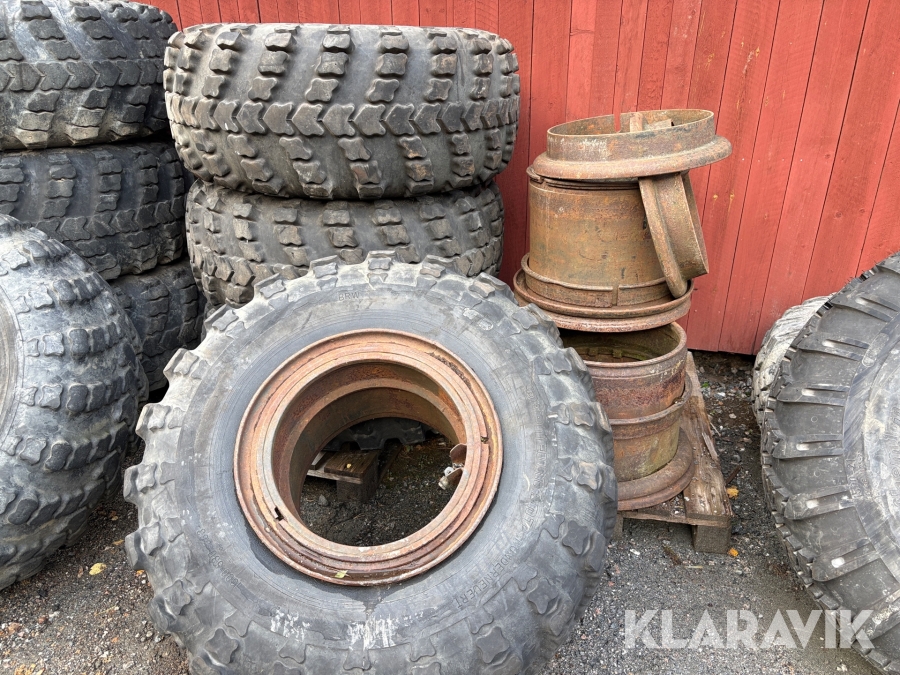 Entreprenaddäck BRW KrAZ 1300x530-533