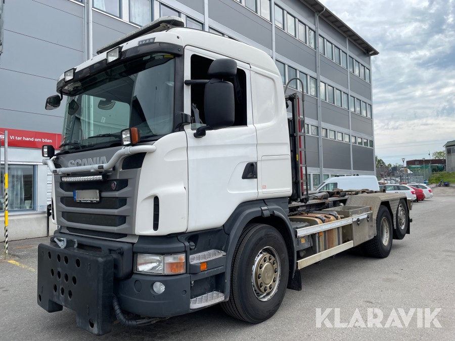 Lastväxlare Scania G360 med utrustning för vinterdrift