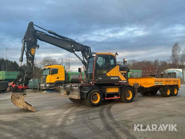 Grävmaskin Volvo EWR150E med rototilt, redskap och vagn
