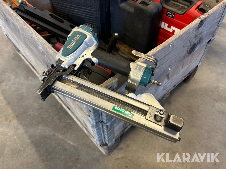Klammerpistol Makita AT2550A