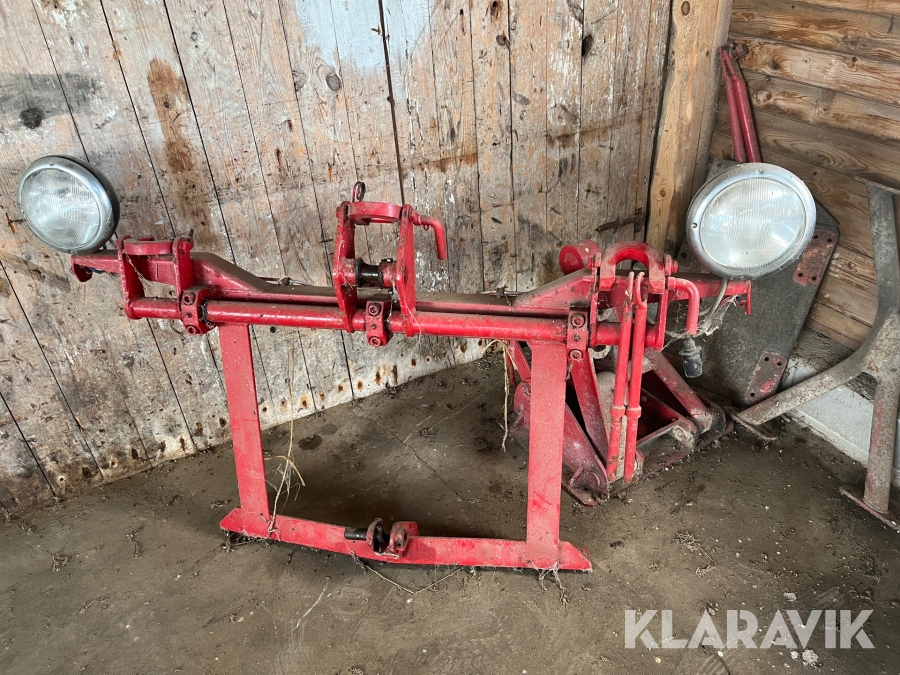 Plogfäste till lastbil Mähler & söner för front och sidoplog