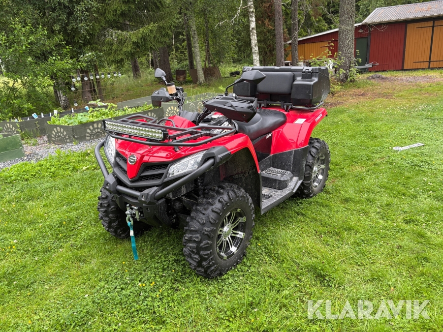 Fyrhjuling Cfmoto Cforce 520L med Plogblad