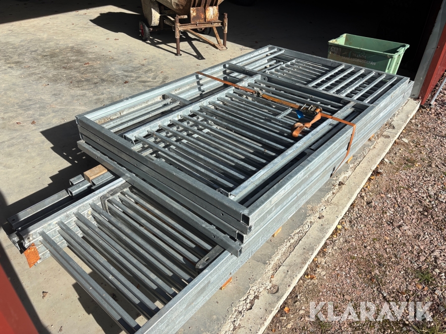 Stallinredning för 4st boxar