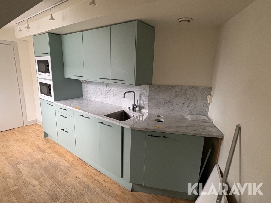 Pentry kyl, diskmaskin och mikro Electrolux