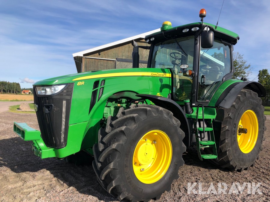 Traktor John Deere 8310 R