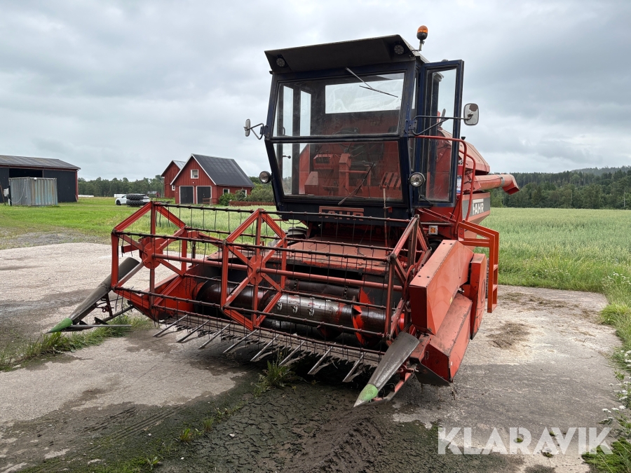 Tröska Deutz Fahr 900