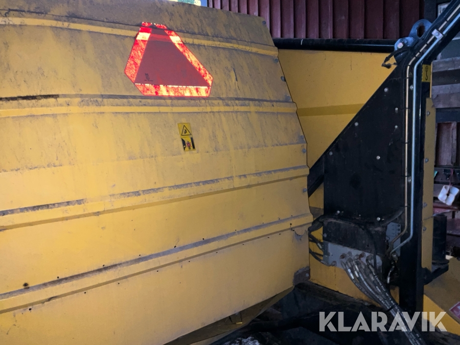 Rundbalspress New Holland BR6090 Combi