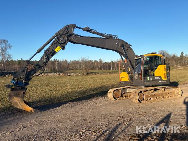 Grävmaskin Volvo ECR235EL med redskap