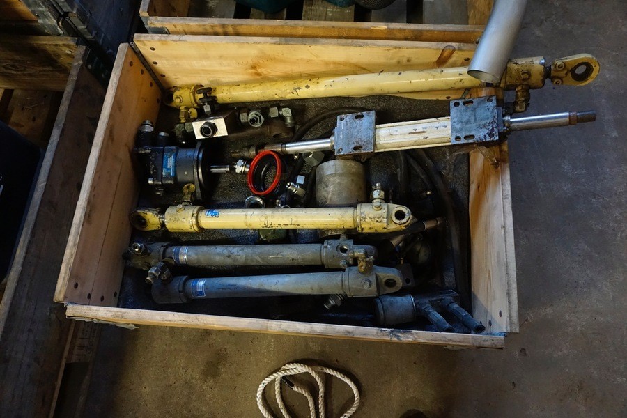 Hydraulkolvar Dubbelverkande