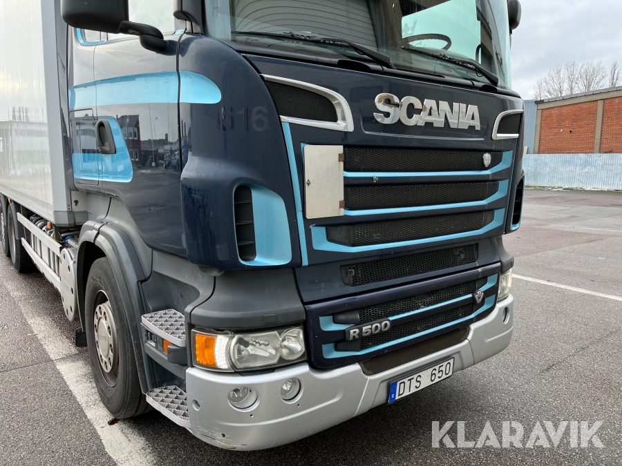 Lastbil Scania R500 med skåp och bakgavellyft