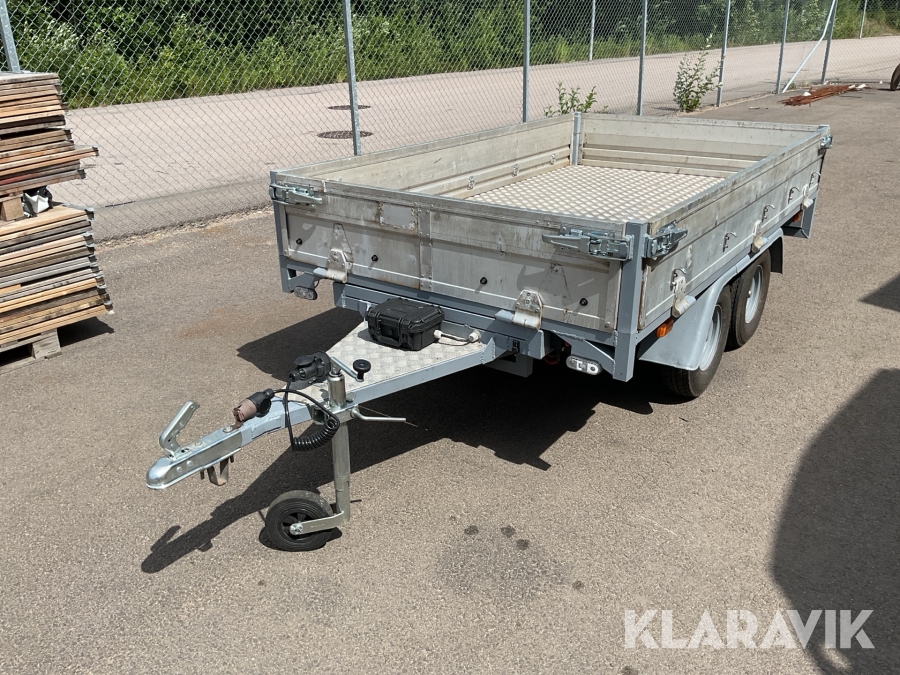 Personbilssläp Tgab med tipp