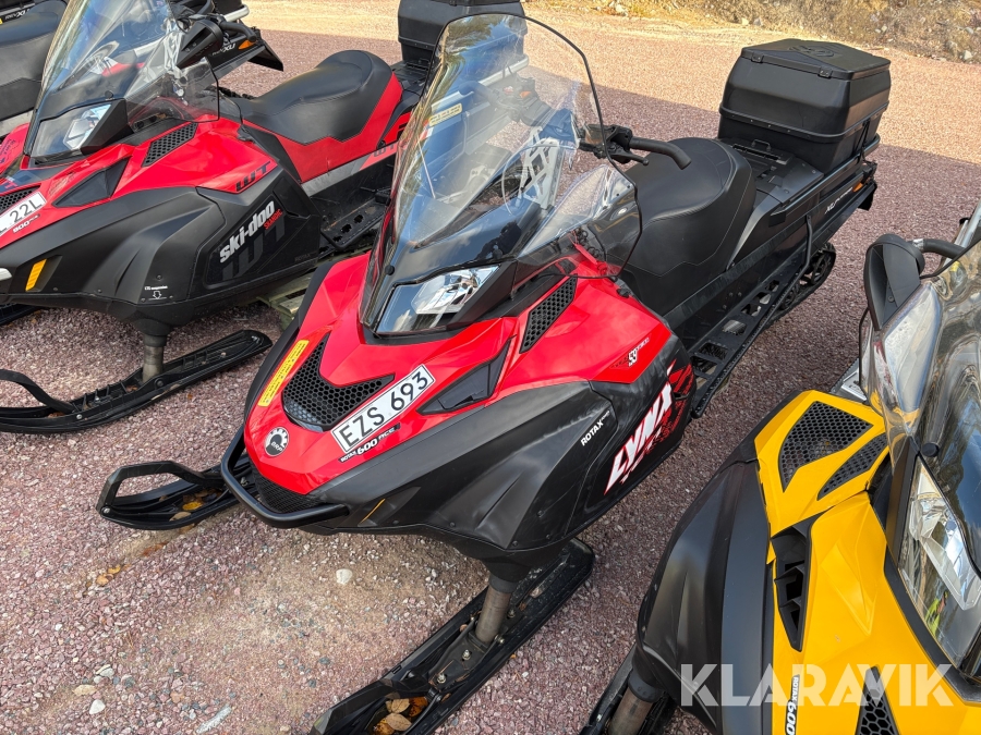 Snöskoter Lynx Yeti