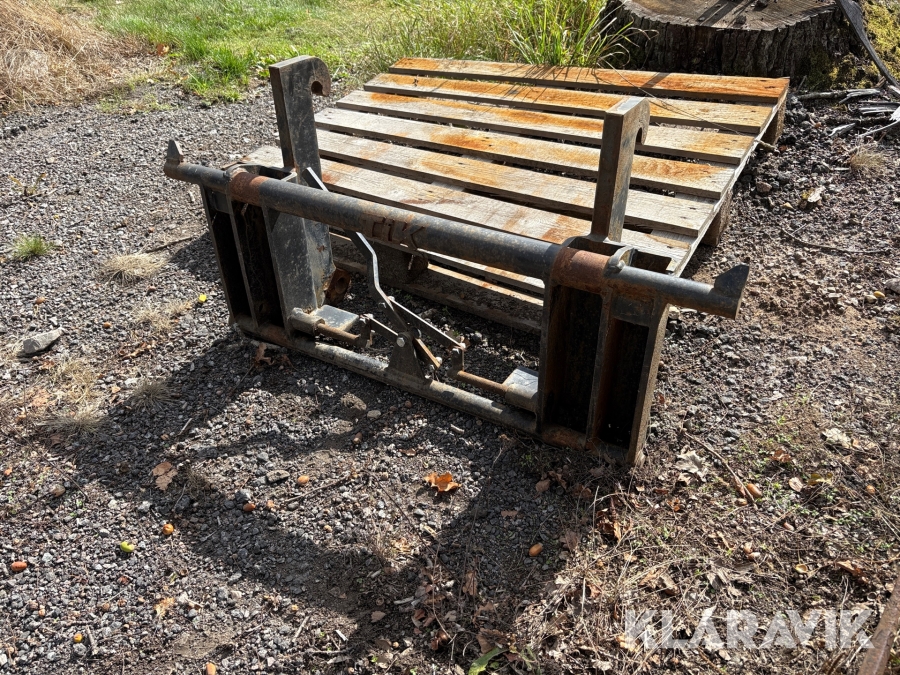 Redskapsadapter från L25 till Trima/Euro Tik