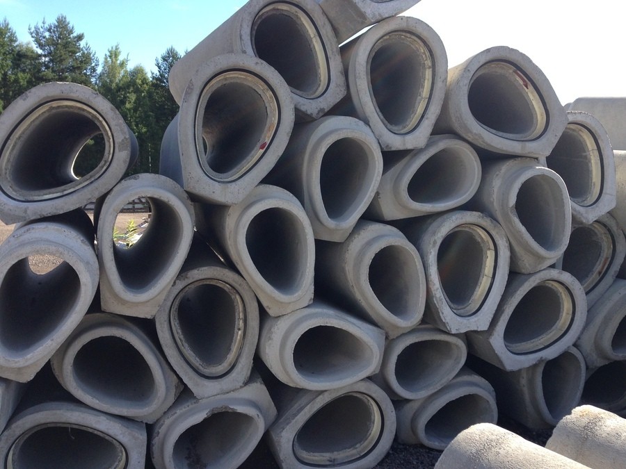 Ovala betongrör säljes i parti