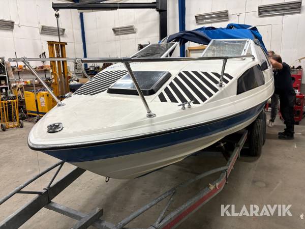 Daycruiser Bayliner Capri 5.0