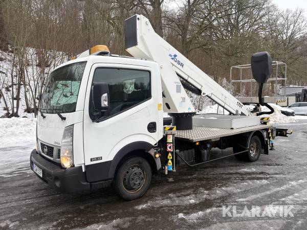 Billift Nissan NT400 med GSR-lift