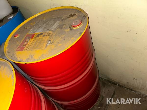 Oljefat med olja Spirax S2 ATF AX