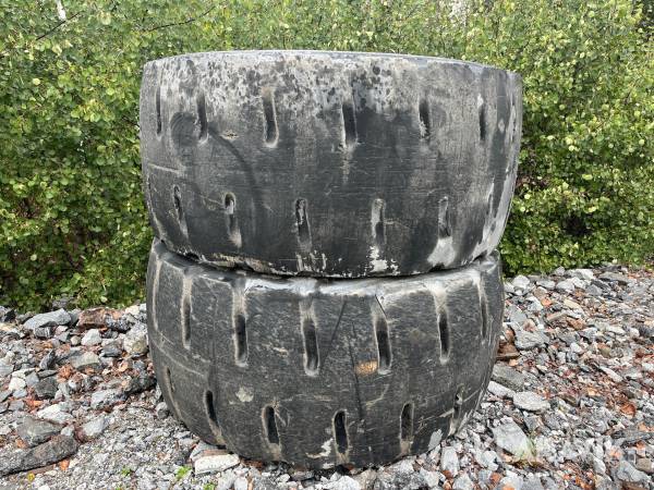 Entreprenaddäck Bridgestone 35/66R33