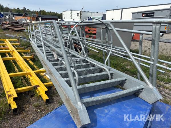 Ståltrappa och stege 2st