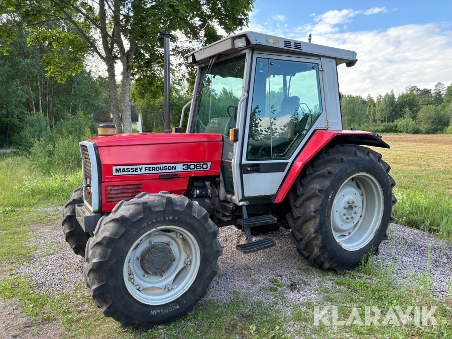 Traktor Massey Ferguson 3060, Hultsfred, Klaravik auktioner