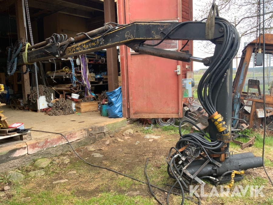 Kran Loglift F50 LT 87 suttit på Bruun 7620