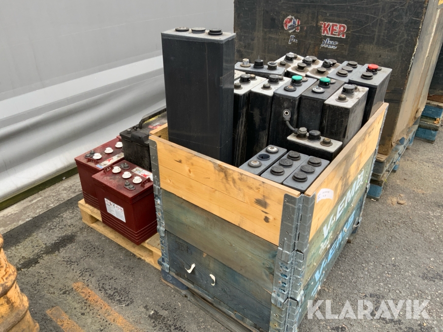 Pall med lösa celler och batterier