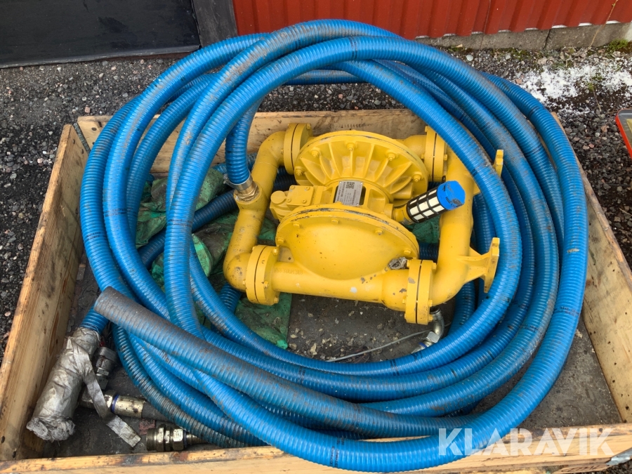 Tryckluftsdriven vätskesug