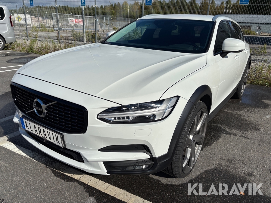 Volvo V90 Cross Country D4