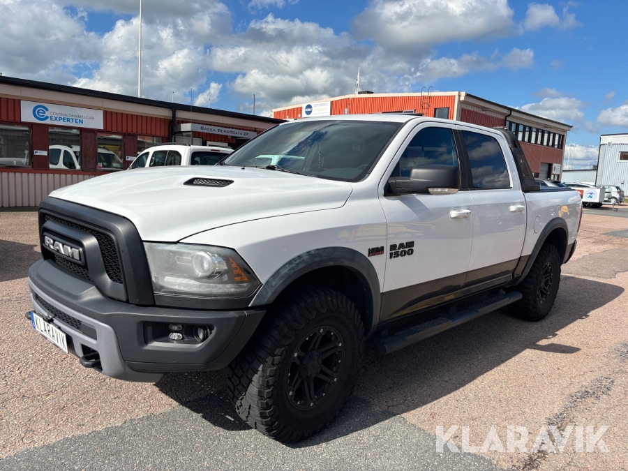 Pickup Dodge Ram 1500 5.7 HEMI REBEL