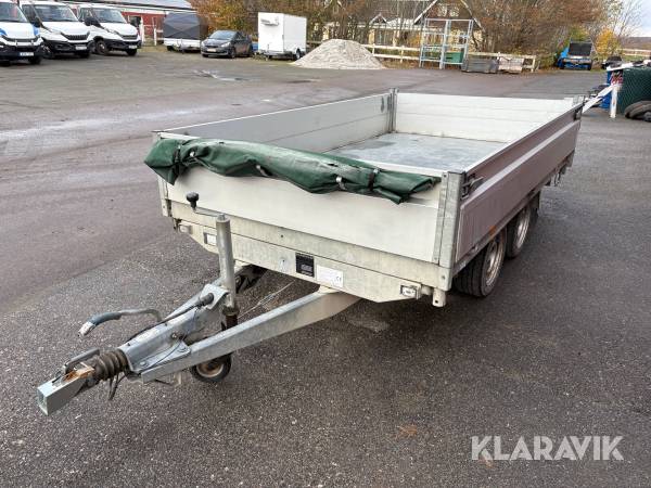 Personbilssläp Hapert E2700