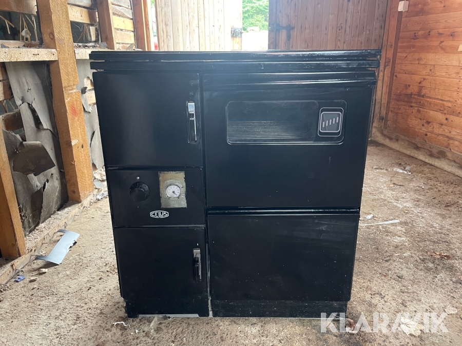 Vattenburen vedspis Celis 13kW