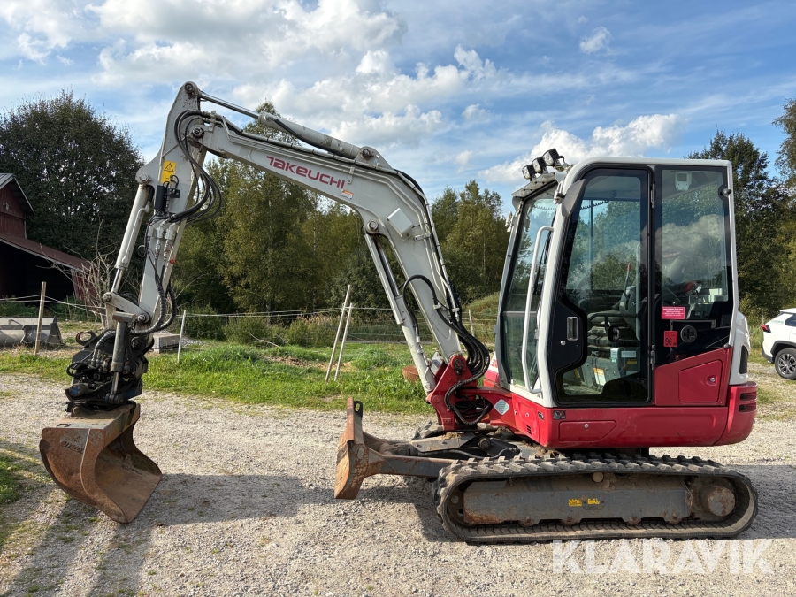 Grävmaskin Takeuchi TB240 med SMP Tiltrotator