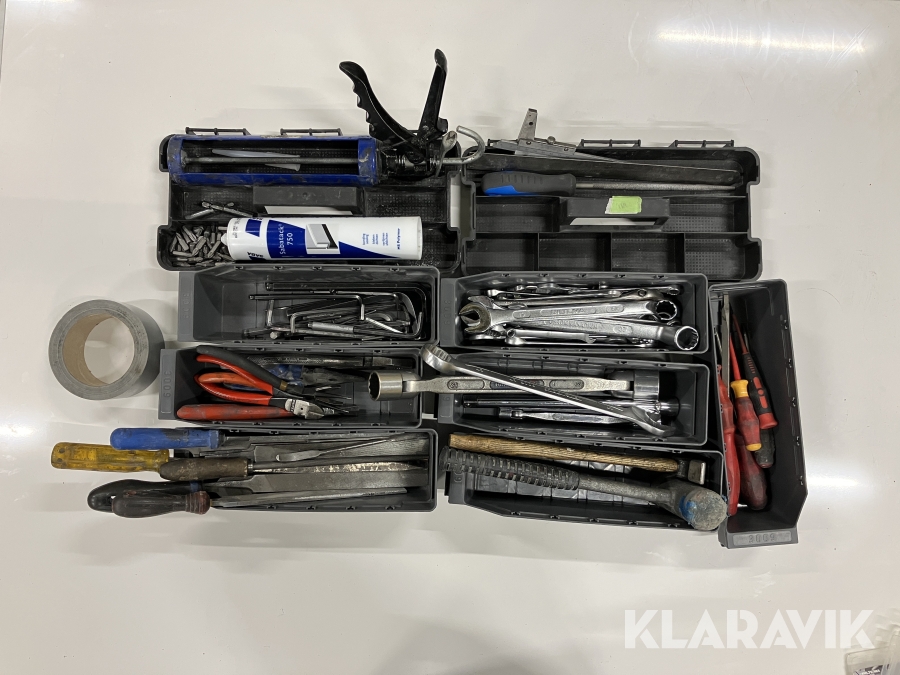 Paket med verktyg och sorteringslådor