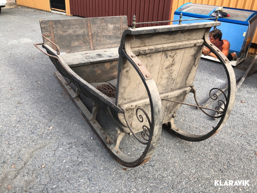 Klaravik Auktioner | Rissla