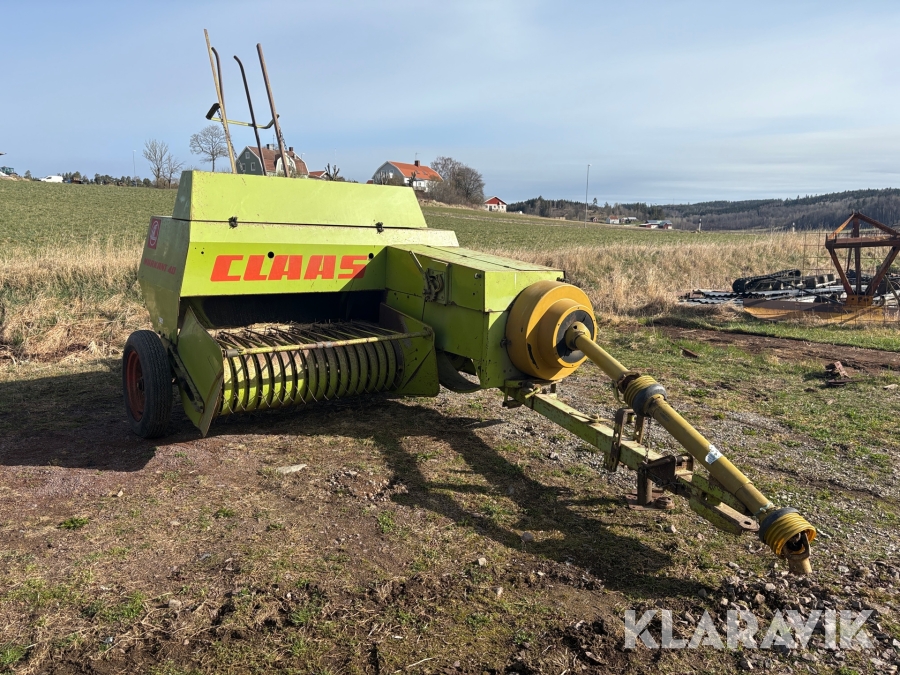 Småbalspress Claas Markant 40