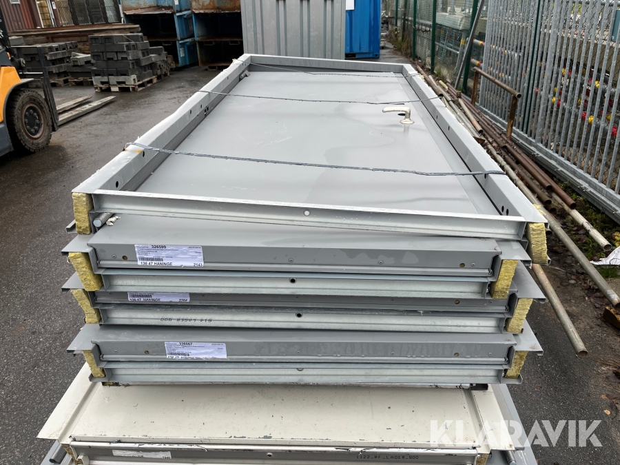 Ståldörrar med karm 8 st Jonssons Ståldörrar