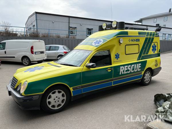 Ambulans Mercedes-Benz E270 CDI